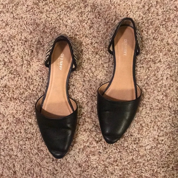 Old Navy Shoes - Black Flats with Accent Heel